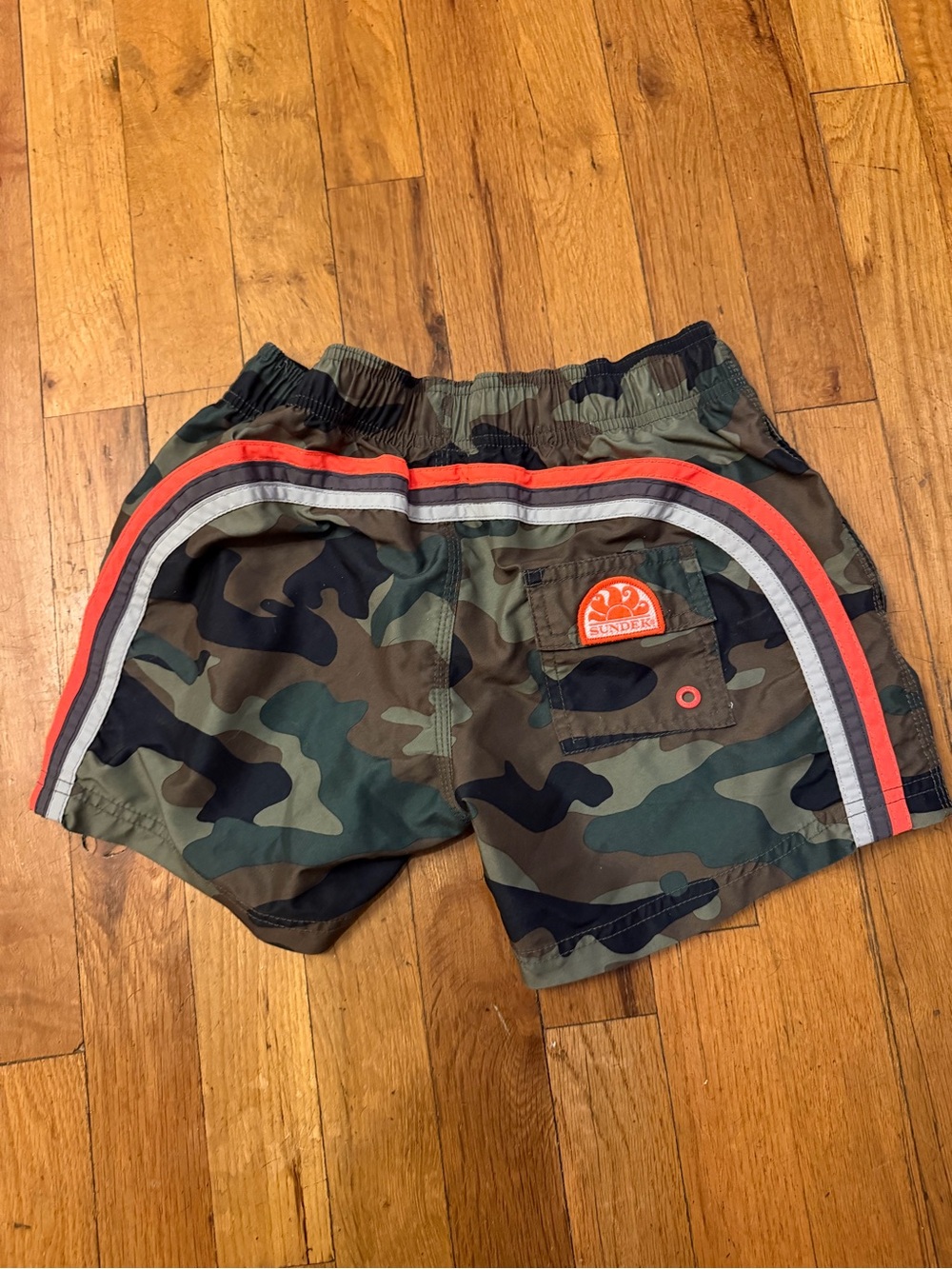 Sundek boy’s  Camo Swim Shorts bathing suit with liner size 10 - great condition